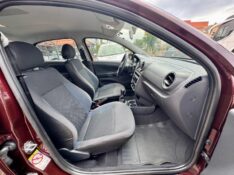 VOLKSWAGEN VOYAGE 1.0 CITY MI TOTAL FLEX 8V 4P 2014/2015 AR MULTIMARCAS VENÂNCIO AIRES / Carros no Vale