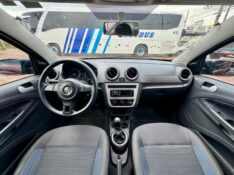 VOLKSWAGEN VOYAGE 1.0 CITY MI TOTAL FLEX 8V 4P 2014/2015 AR MULTIMARCAS VENÂNCIO AIRES / Carros no Vale