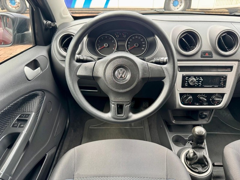 VOLKSWAGEN VOYAGE 1.0 CITY MI TOTAL FLEX 8V 4P 2014/2015 AR MULTIMARCAS VENÂNCIO AIRES / Carros no Vale