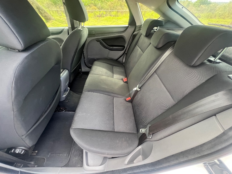 FORD FOCUS 1.6 2013/2013 ELY AUTOMÓVEIS LAJEADO / Carros no Vale