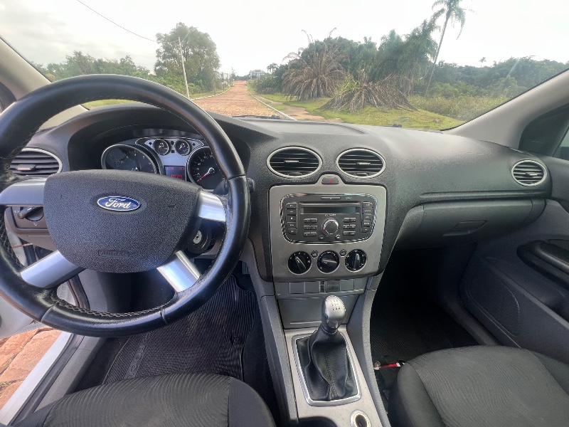 FORD FOCUS 1.6 2013/2013 ELY AUTOMÓVEIS LAJEADO / Carros no Vale