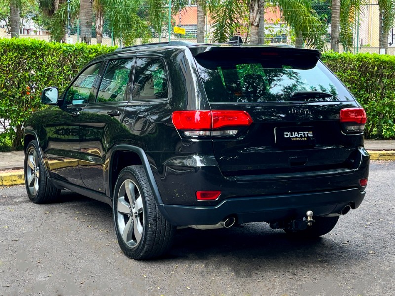 JEEP GRAND CHEROKEE LIMITED 3.6 4X4 V6 AUT. 2013/2014 DUARTE VEÍCULOS PORTO ALEGRE / Carros no Vale