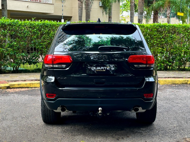 JEEP GRAND CHEROKEE LIMITED 3.6 4X4 V6 AUT. 2013/2014 DUARTE VEÍCULOS PORTO ALEGRE / Carros no Vale