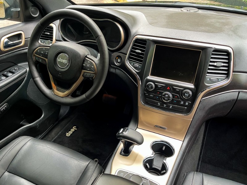 JEEP GRAND CHEROKEE LIMITED 3.6 4X4 V6 AUT. 2013/2014 DUARTE VEÍCULOS PORTO ALEGRE / Carros no Vale