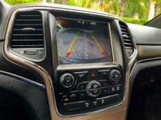 JEEP GRAND CHEROKEE LIMITED 3.6 4X4 V6 AUT. 2013/2014 DUARTE VEÍCULOS PORTO ALEGRE / Carros no Vale