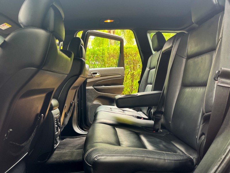 JEEP GRAND CHEROKEE LIMITED 3.6 4X4 V6 AUT. 2013/2014 DUARTE VEÍCULOS PORTO ALEGRE / Carros no Vale