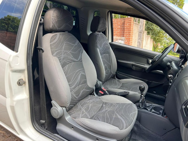 FIAT STRADA WORKING 1.4 MPI FIRE FLEX 8V CE 2016/2016 LS MULTIMARCAS VENÂNCIO AIRES / Carros no Vale