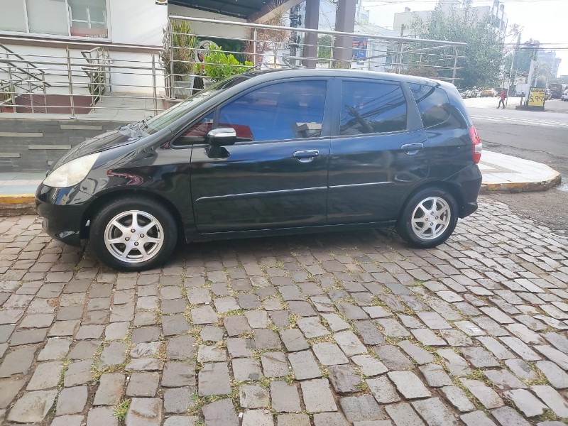 HONDA FIT 1.5 EX 2006/2007 ALTERNATIVA VEÍCULOS LAJEADO / Carros no Vale