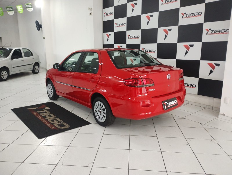 FIAT SIENA 1.0 CELEBRATION 8V 2015/2015 TIAGO AUTOMÓVEIS VENÂNCIO AIRES / Carros no Vale