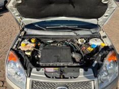 FORD FIESTA SE 1.0 8V FLEX 5P 2010/2010 COMPLETO VEÍCULOS GUAPORÉ / Carros no Vale
