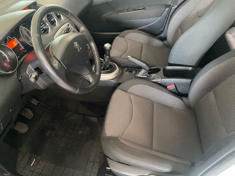 PEUGEOT 308 1.6 ACTIVE 16V FLEX 4P MANUAL 2015/2015 TONHO AUTOMÓVEIS LAJEADO / Carros no Vale