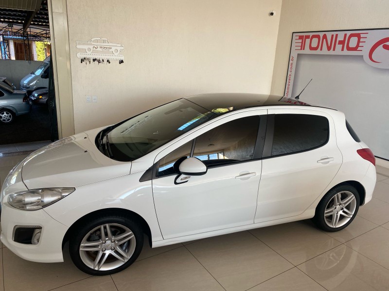 PEUGEOT 308 1.6 ACTIVE 16V FLEX 4P MANUAL 2015/2015 TONHO AUTOMÓVEIS LAJEADO / Carros no Vale
