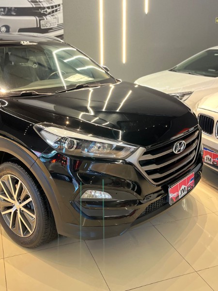 HYUNDAI TUCSON 1.6 GL TURBO 16V 2016/2017 JM AUTOMÓVEIS VENÂNCIO AIRES / Carros no Vale