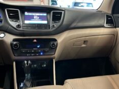 HYUNDAI TUCSON 1.6 GL TURBO 16V 2016/2017 JM AUTOMÓVEIS VENÂNCIO AIRES / Carros no Vale