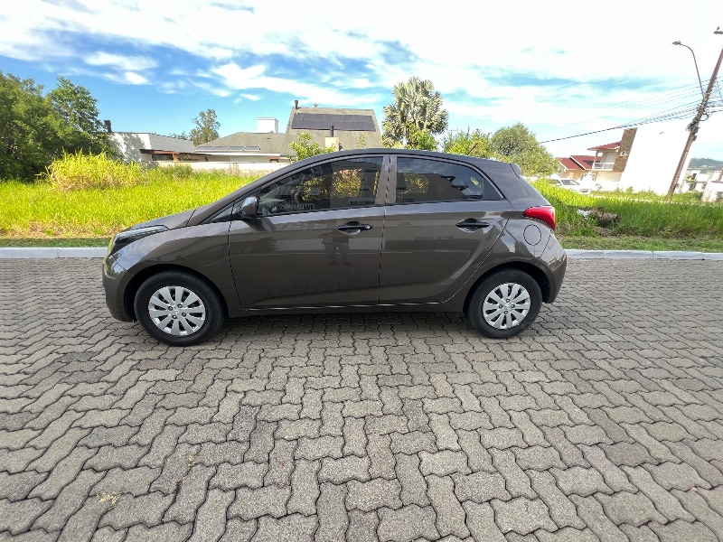 HYUNDAI HB20 1.0 12V FLEX COMFORT MANUAL 2016/2016 ELY AUTOMÓVEIS LAJEADO / Carros no Vale
