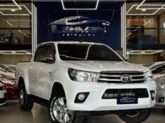 TOYOTA HILUX 2.7 SRV 4X2 CD 16V FLEX 4P AUTOMÁTICO /2017 LEHMEN VEÍCULOS VENÂNCIO AIRES / Carros no Vale