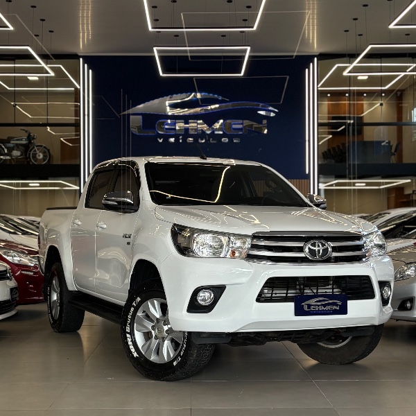 TOYOTA HILUX 2.7 SRV 4X2 CD 16V FLEX 4P AUTOMÁTICO /2017 LEHMEN VEÍCULOS VENÂNCIO AIRES / Carros no Vale