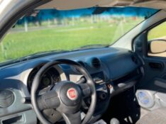 FIAT UNO VIVACE 1.0 EVO FIRE FLEX 8V 3P /2013 NEURI VEÍCULOS LAJEADO / Carros no Vale