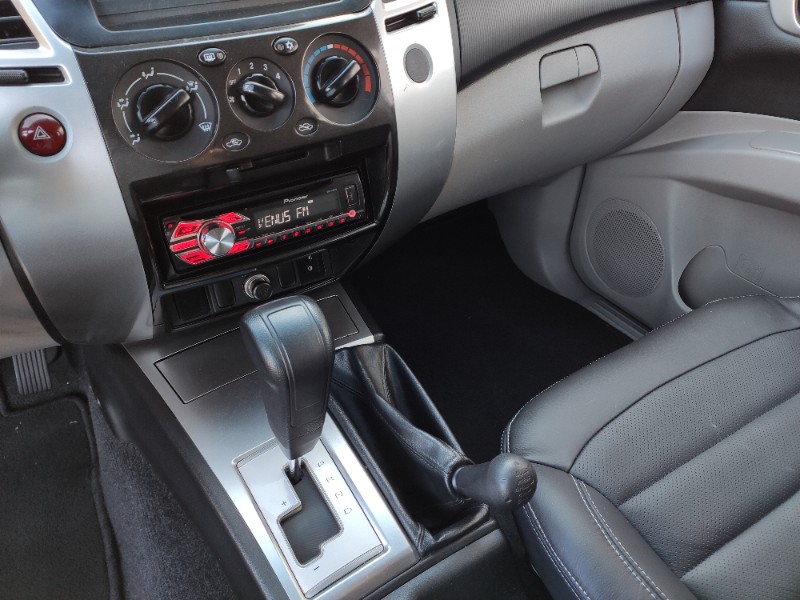 MITSUBISHI PAJERO DAKAR 3.2 4X4 16V 2016/2016 ROSAUTO VEÍCULOS VENÂNCIO AIRES / Carros no Vale