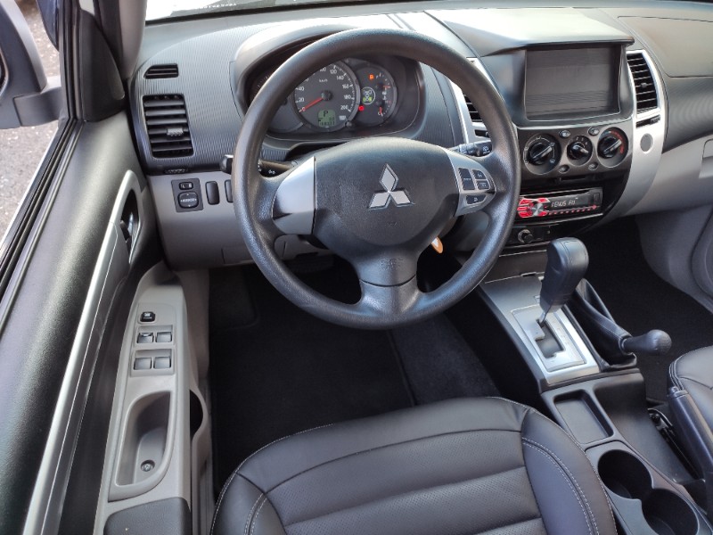 MITSUBISHI PAJERO DAKAR 3.2 4X4 16V 2016/2016 ROSAUTO VEÍCULOS VENÂNCIO AIRES / Carros no Vale