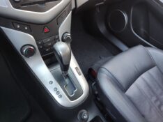 CHEVROLET CRUZE 1.8 LT 16V FLEX 4P AUTOMÁTICO 2013/2013 ROSAUTO VEÍCULOS VENÂNCIO AIRES / Carros no Vale