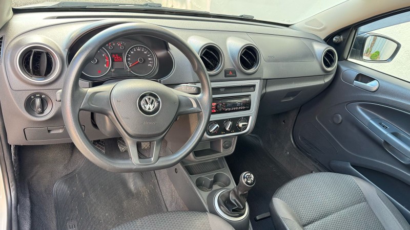 VOLKSWAGEN SAVEIRO ROBUST /2017 IDEAL VEÍCULOS LAJEADO / Carros no Vale