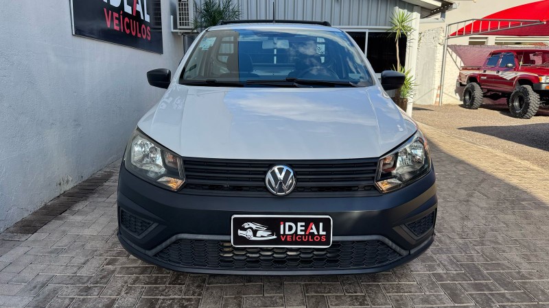 VOLKSWAGEN SAVEIRO ROBUST /2017 IDEAL VEÍCULOS LAJEADO / Carros no Vale