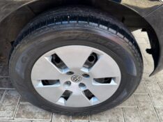 VOLKSWAGEN UP! TAKE /2015 IDEAL VEÍCULOS LAJEADO / Carros no Vale