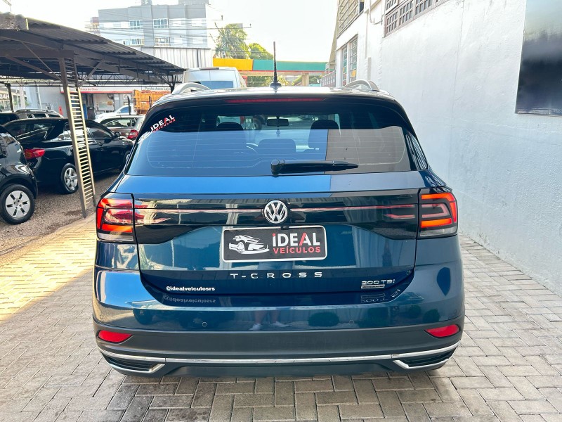 VOLKSWAGEN T-CROSS 1.0 200 TSI /2020 IDEAL VEÍCULOS LAJEADO / Carros no Vale