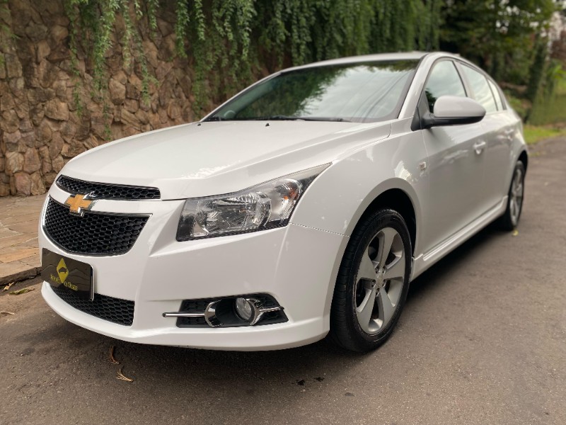 CHEVROLET CRUZE LT 1.8 2013/2013 ESTAÇÃO DO CARRO ESTRELA / Carros no Vale