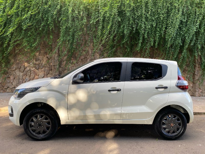 FIAT MOBI EASY 1.0 2018/2019 ESTAÇÃO DO CARRO ESTRELA / Carros no Vale