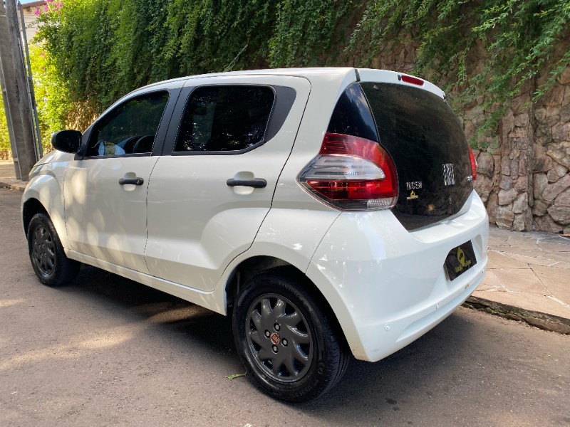 FIAT MOBI EASY 1.0 2018/2019 ESTAÇÃO DO CARRO ESTRELA / Carros no Vale