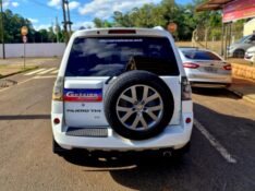 MITSUBISHI PAJERO TR4 2.0 4X2 16V 140CV FLEX 4P AUTOMÁTICO 2014/2014 CRUZEIRO MULTIMARCAS CRUZEIRO DO SUL / Carros no Vale