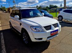 MITSUBISHI PAJERO TR4 2.0 4X2 16V 140CV FLEX 4P AUTOMÁTICO 2014/2014 CRUZEIRO MULTIMARCAS CRUZEIRO DO SUL / Carros no Vale