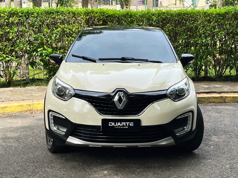RENAULT CAPTUR 2.0 16V INTENSE 2018/2018 DUARTE VEÍCULOS PORTO ALEGRE / Carros no Vale