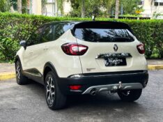 RENAULT CAPTUR 2.0 16V INTENSE 2018/2018 DUARTE VEÍCULOS PORTO ALEGRE / Carros no Vale