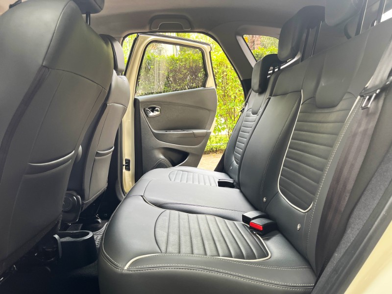 RENAULT CAPTUR 2.0 16V INTENSE 2018/2018 DUARTE VEÍCULOS PORTO ALEGRE / Carros no Vale