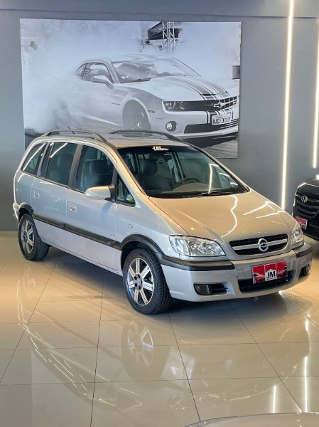 CHEVROLET ZAFIRA 2.0 ELITE 8V 2004/2005 JM AUTOMÓVEIS VENÂNCIO AIRES / Carros no Vale