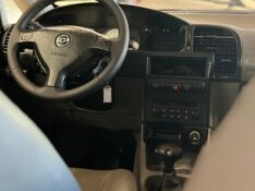 CHEVROLET ZAFIRA 2.0 ELITE 8V 2004/2005 JM AUTOMÓVEIS VENÂNCIO AIRES / Carros no Vale