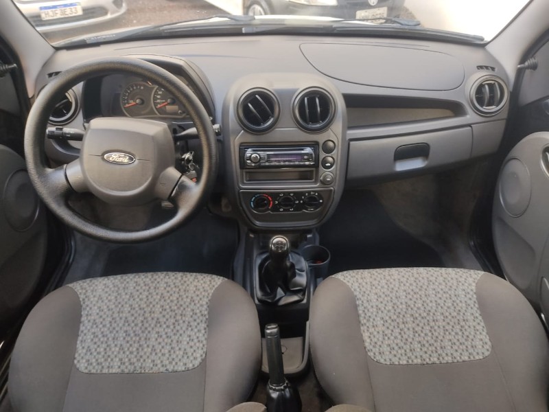 FORD KA 1.0 2011/2012 ALTERNATIVA VEÍCULOS LAJEADO / Carros no Vale