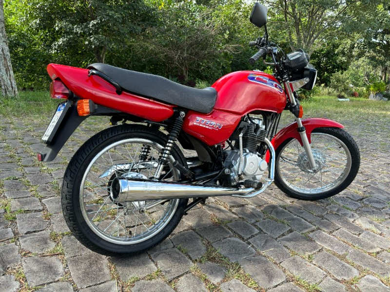 HONDA MOTOS CG 125 TITAN /1996 RT 811 VEÍCULOS ARROIO DO MEIO / Carros no Vale