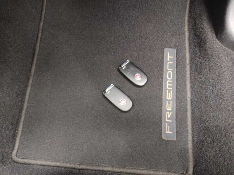 FIAT FREEMONT PREC AT6 2015/2015 ALTERNATIVA VEÍCULOS LAJEADO / Carros no Vale