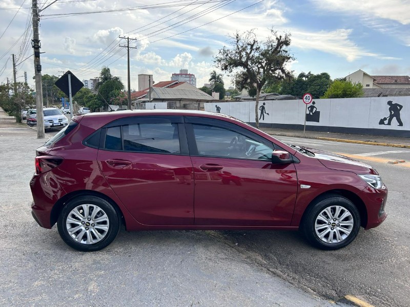 CHEVROLET ONIX HATCH LT 1.0 12V MEC. 2020/2020 LS MULTIMARCAS VENÂNCIO AIRES / Carros no Vale
