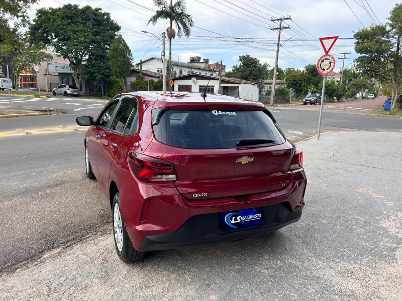 CHEVROLET ONIX HATCH LT 1.0 12V MEC. 2020/2020 LS MULTIMARCAS VENÂNCIO AIRES / Carros no Vale