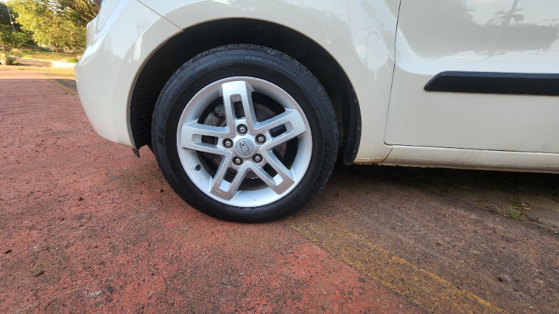 KIA SOUL EX 1.6 2010/2011 FERNANDO AUTOMÓVEIS | REVENDA DE CARROS ARROIO DO MEIO ARROIO DO MEIO / Carros no Vale