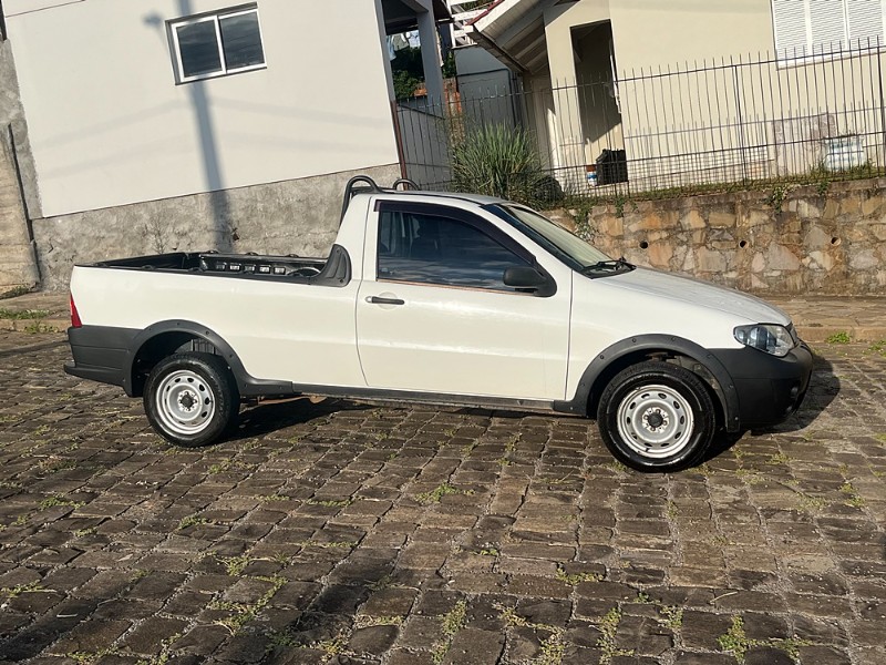 FIAT STRADA 1.4 MPI FIRE CS 8V 2009/2009 BOSCO AUTOMÓVEIS GUAPORÉ / Carros no Vale