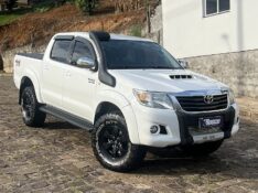 TOYOTA HILUX CD SR D4-D 4X4 3.0 TDI DIES AUT. 2015/2015 BOSCO AUTOMÓVEIS GUAPORÉ / Carros no Vale