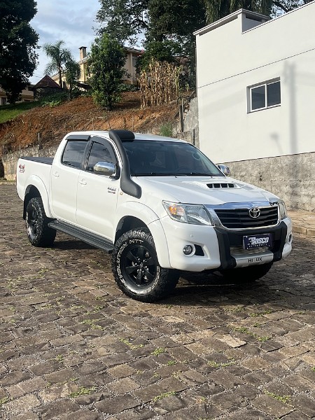 TOYOTA HILUX CD SR D4-D 4X4 3.0 TDI DIES AUT. 2015/2015 BOSCO AUTOMÓVEIS GUAPORÉ / Carros no Vale