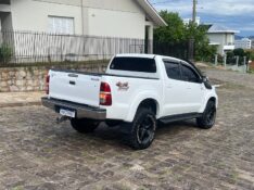 TOYOTA HILUX CD SR D4-D 4X4 3.0 TDI DIES AUT. 2015/2015 BOSCO AUTOMÓVEIS GUAPORÉ / Carros no Vale