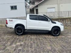 TOYOTA HILUX CD SR D4-D 4X4 3.0 TDI DIES AUT. 2015/2015 BOSCO AUTOMÓVEIS GUAPORÉ / Carros no Vale